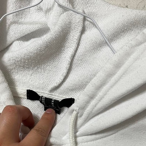 F21 CROPPED HOODIE - Picture 3 of 3